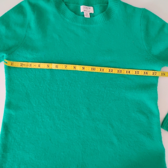 J. Crew Factory Extra Soft Crew Neck Sweater Bright Green Colorful Cozy Size XS - Picture 11 of 13